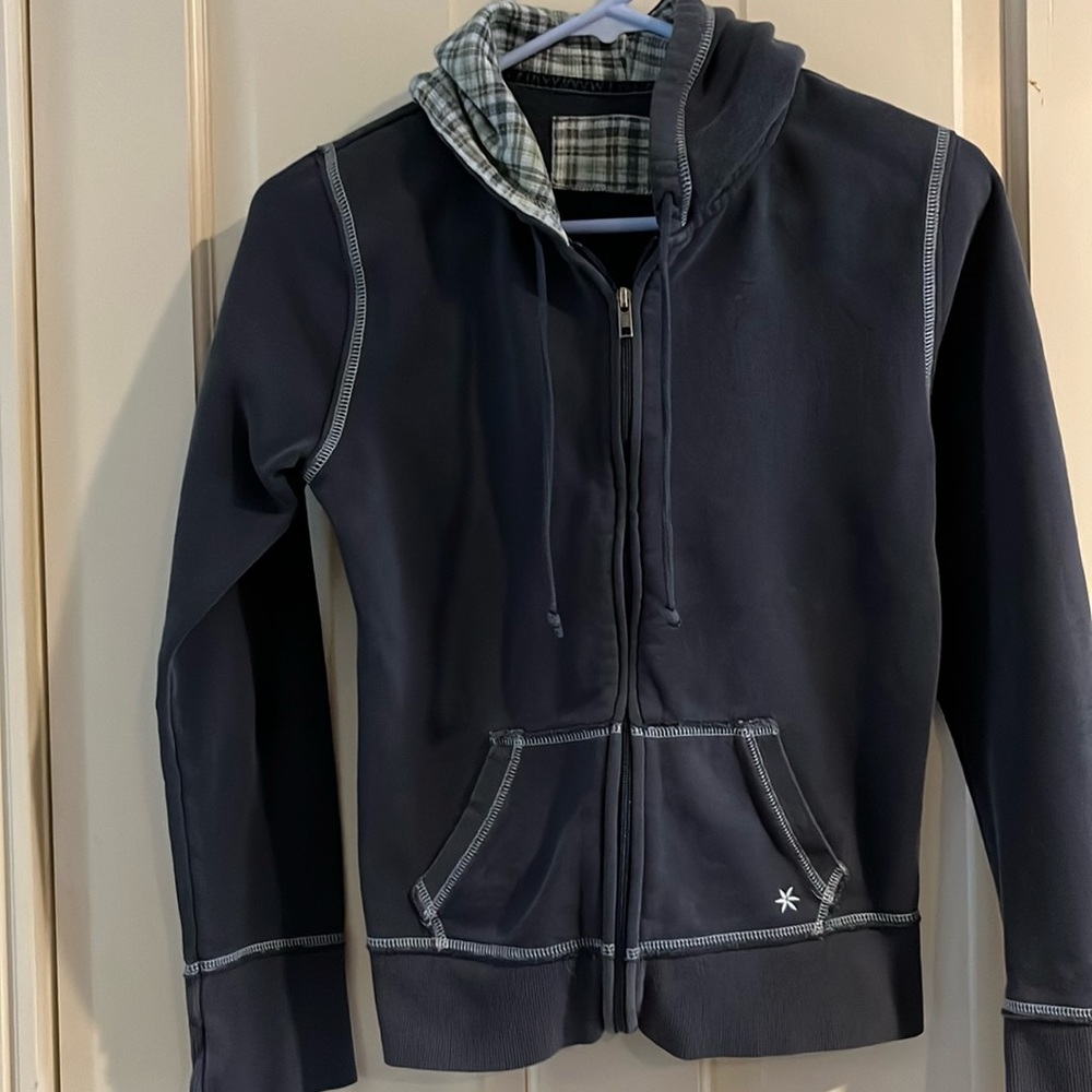 Hooded zip up sweatshirt